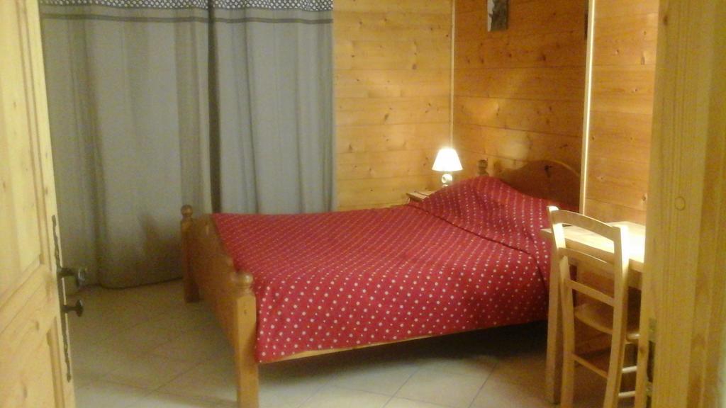 CHAMBRE d'HÔTE LA PETITE BERGERIE Abondance Exterior foto